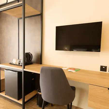 بيت ضيافة East 4*