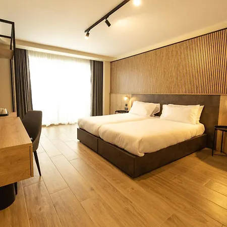 East Pensionat 4*